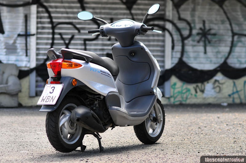 Belyse Danmark hårdtarbejdende Piaggio Fly 125 - The Scooter Review