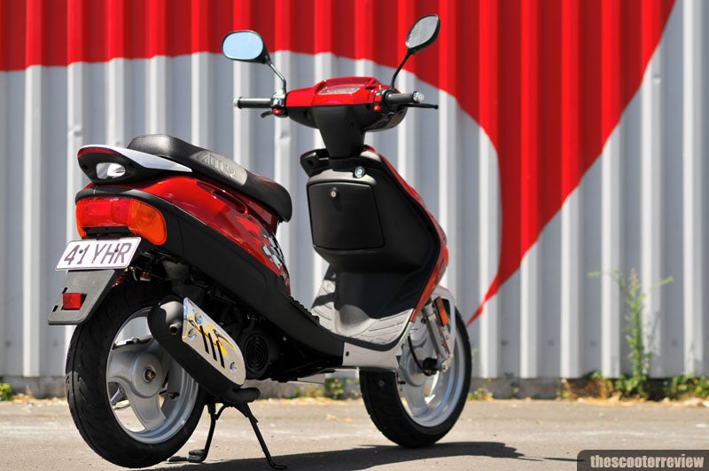 eksistens instinkt Malawi Adly Silver Fox 50 review - The Scooter Review